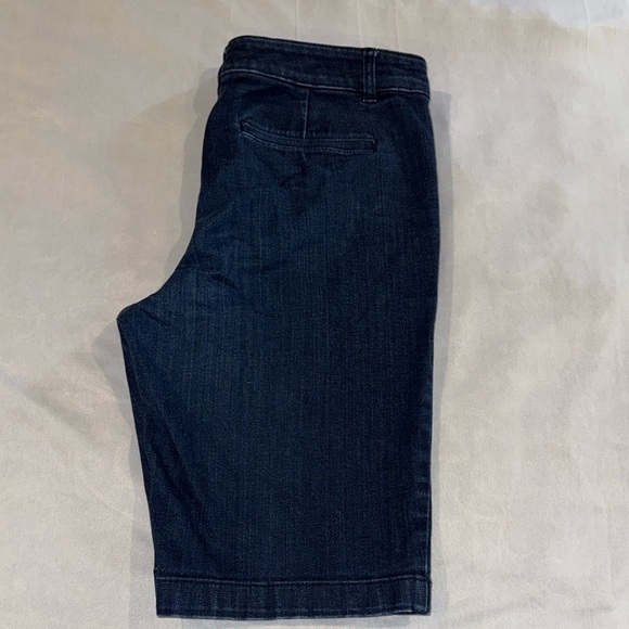 Ralph Lauren Blue Jean Shorts Tailored Fit Above Knee Women's Size 6 - Picture 11 of 13